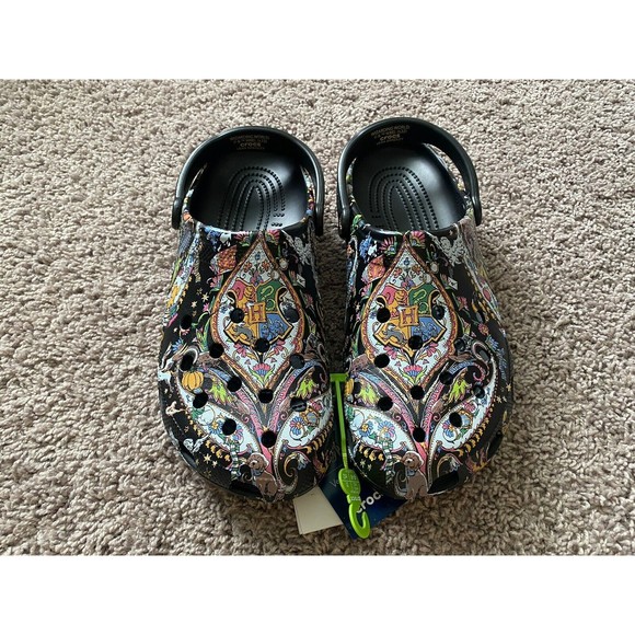 Crocs Harry Potter Hogwarts Vera Bradley Classic Clog Men\'s Size 13 NWT Graphic